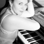 Ariane Gray Hubert, piano and vocal