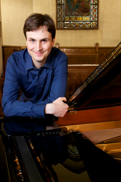 Olivier Moulin, piano