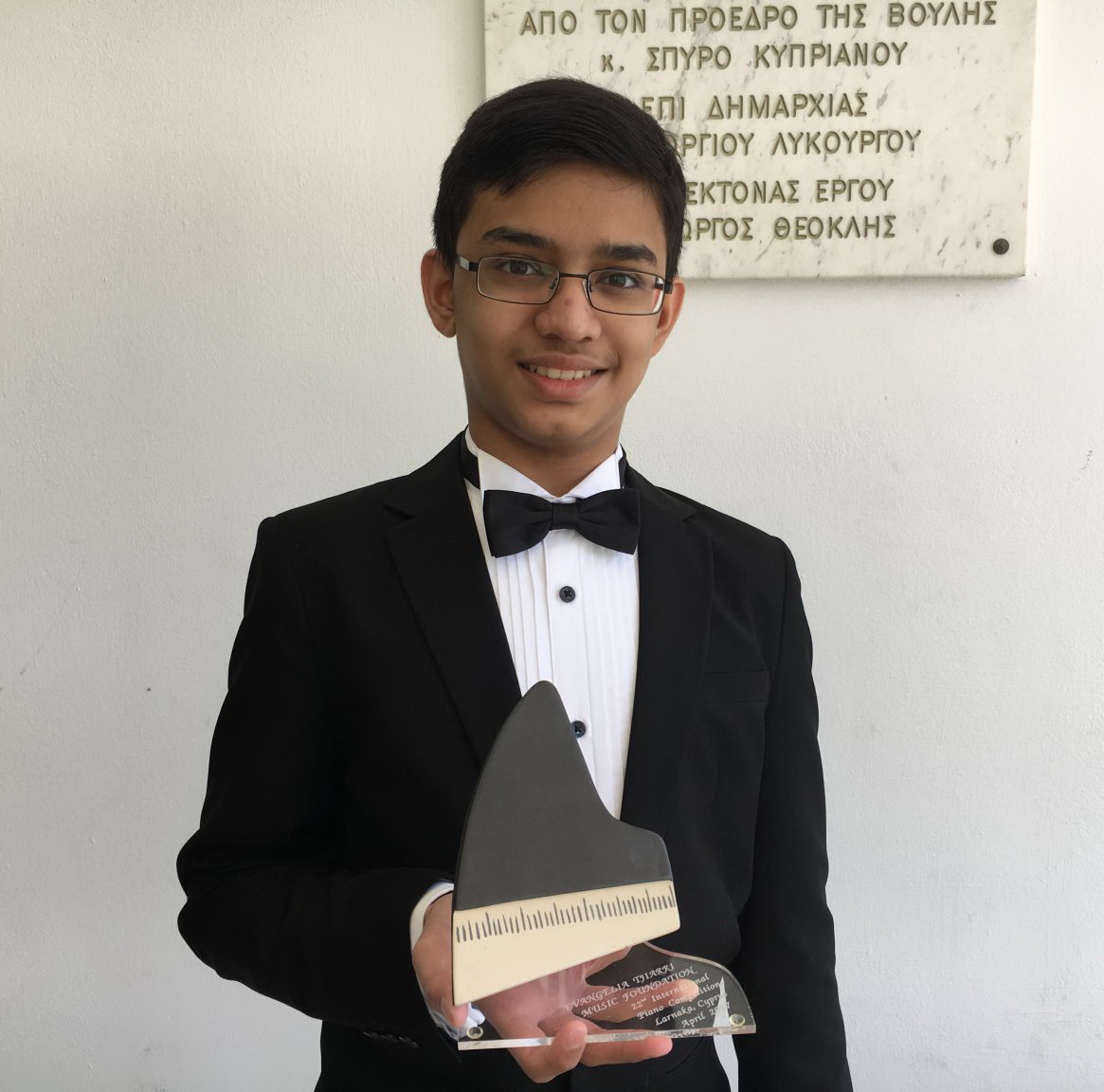 Rhys Concessao, piano